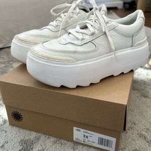 UGG Marin Mega Lace- women’s sneaker